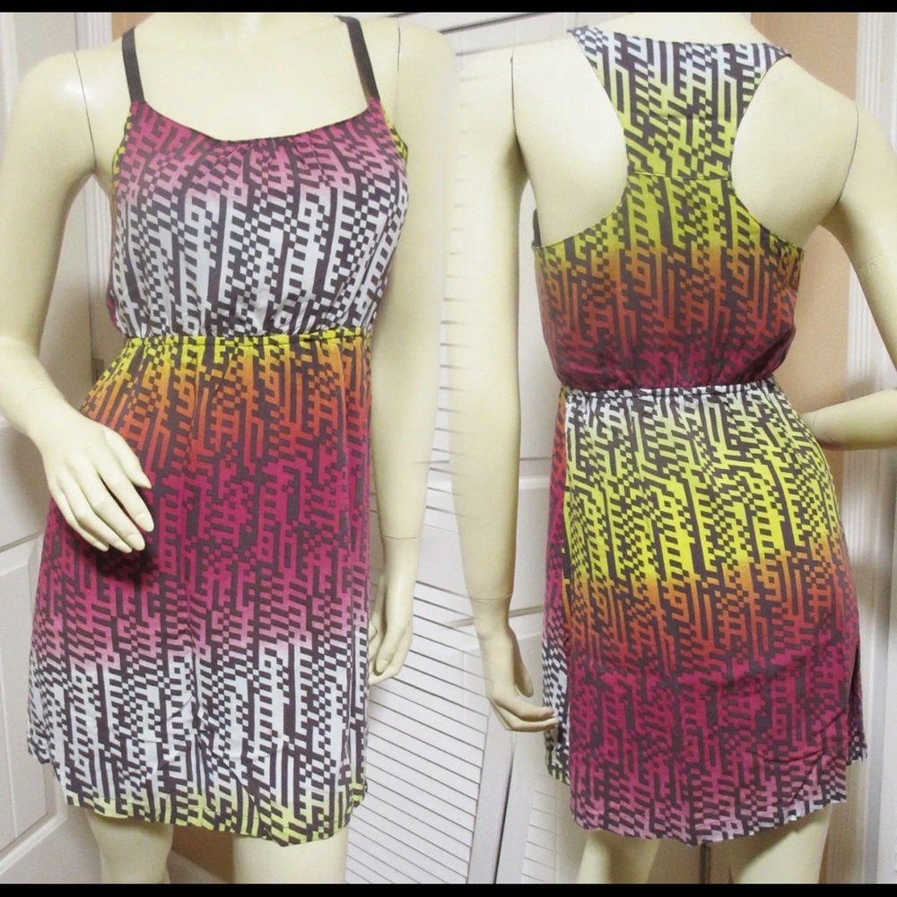 SOLD NWOT-Hang Ten beautiful summer dress - Picture 1 of 6